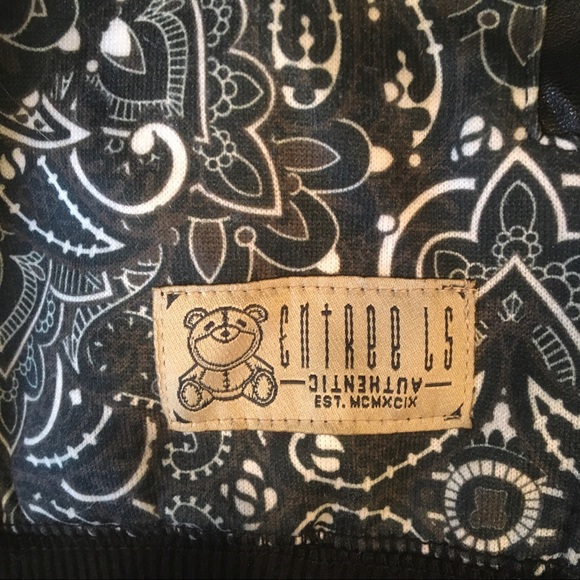 Entree Crow Crewneck Black Paisley - Sz Medium - Picture 7 of 10